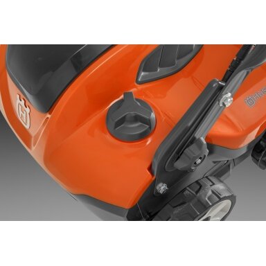 Skarifikatorius Husqvarna S 138i Skarifikatorius Husqvarna S 138i
